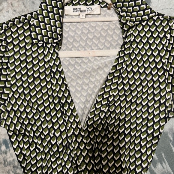 DVF Diane von furstenberg wrap dress sz 0 100% silk - Picture 7 of 8